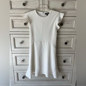 EXPRESS BEAUTIFUL WHITE MINI PETITE DRESS RUFFLE HEM
